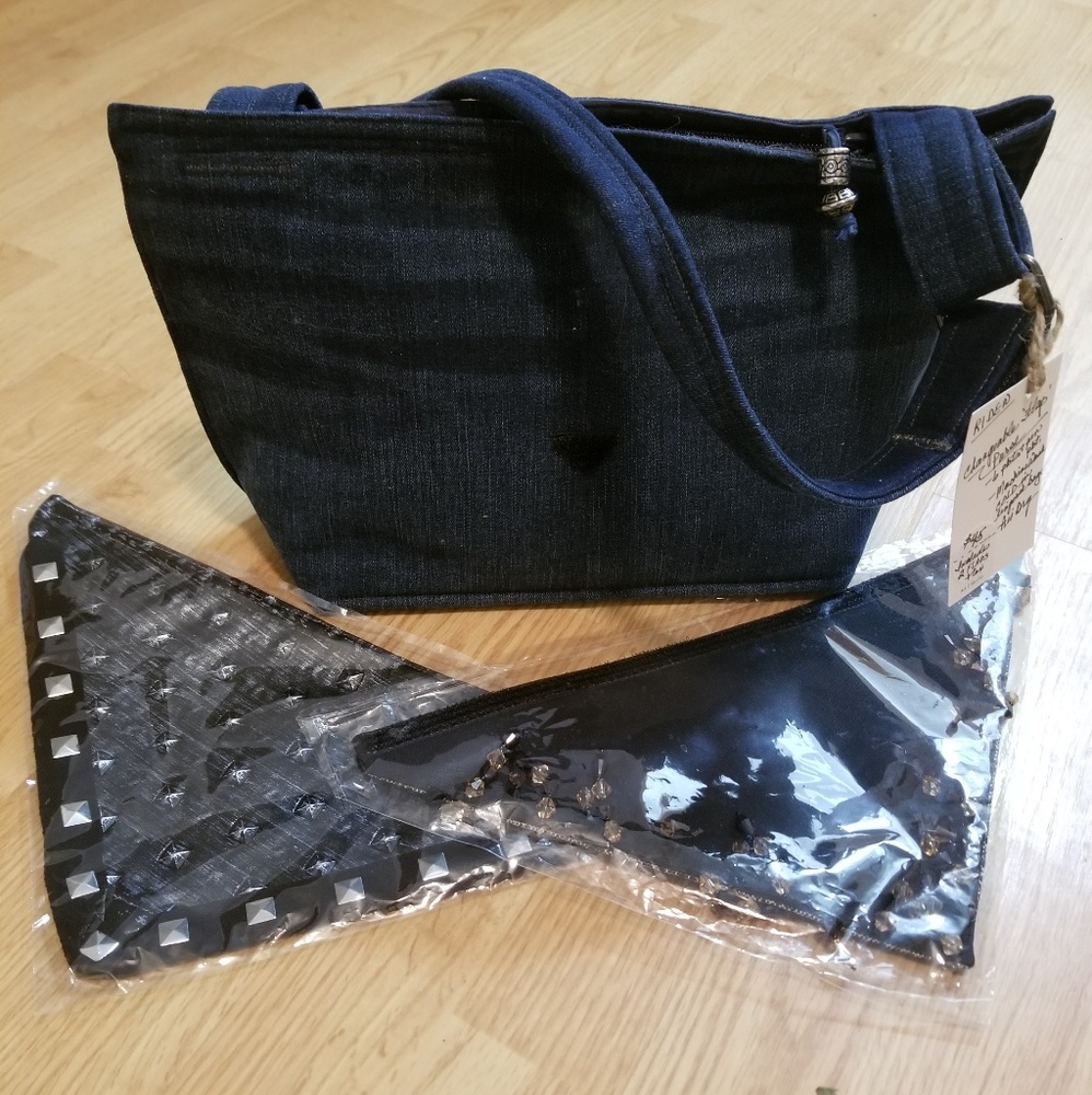 Purse with two changeable flaps